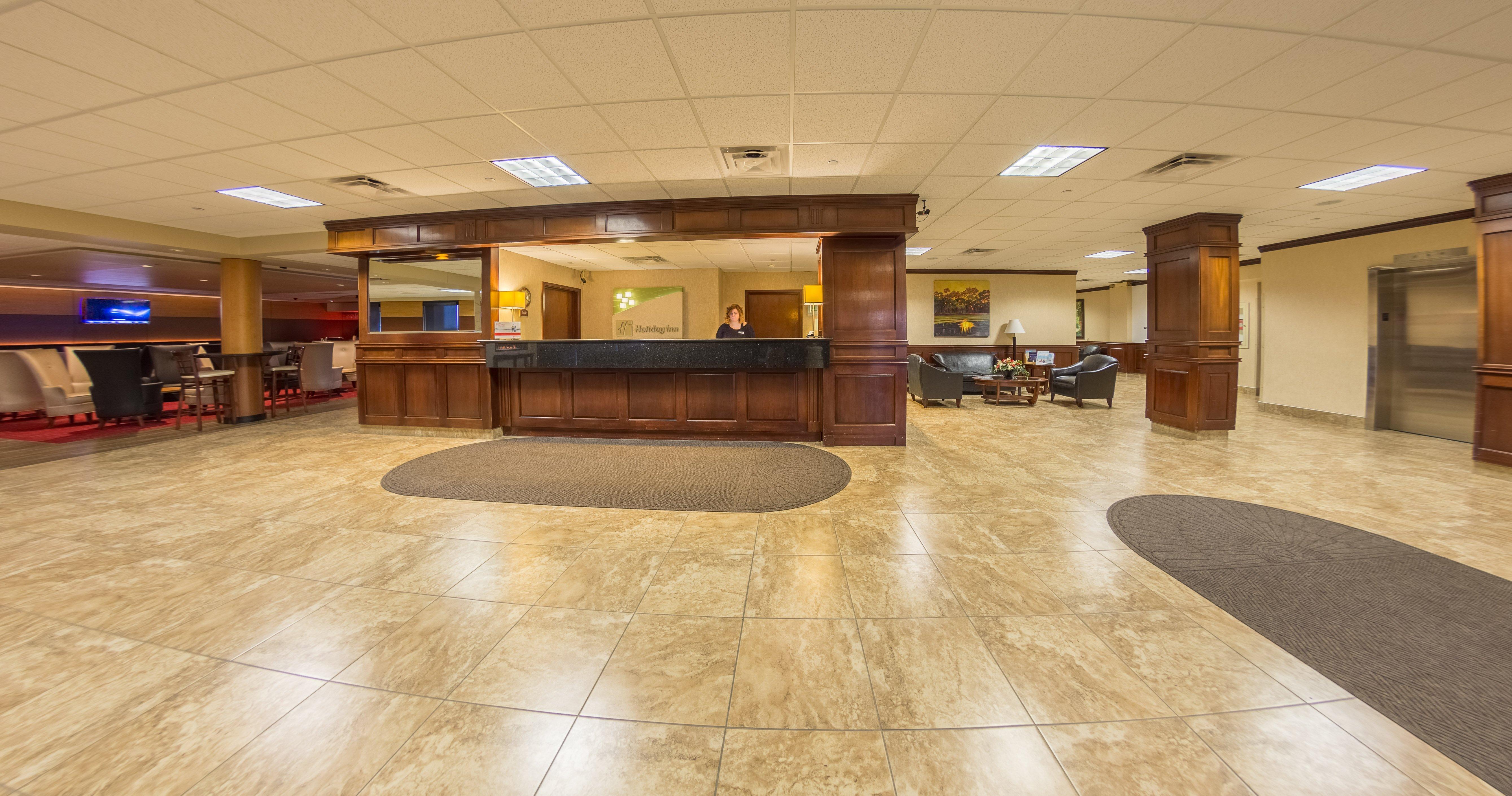 Holiday Inn Des Moines-Airport Conf Center By Ihg Exterior foto