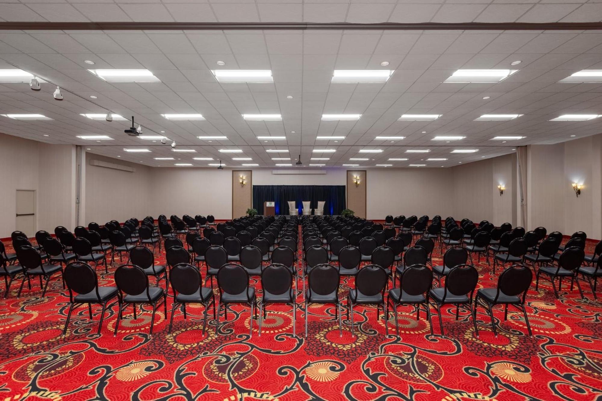 Holiday Inn Des Moines-Airport Conf Center By Ihg Exterior foto